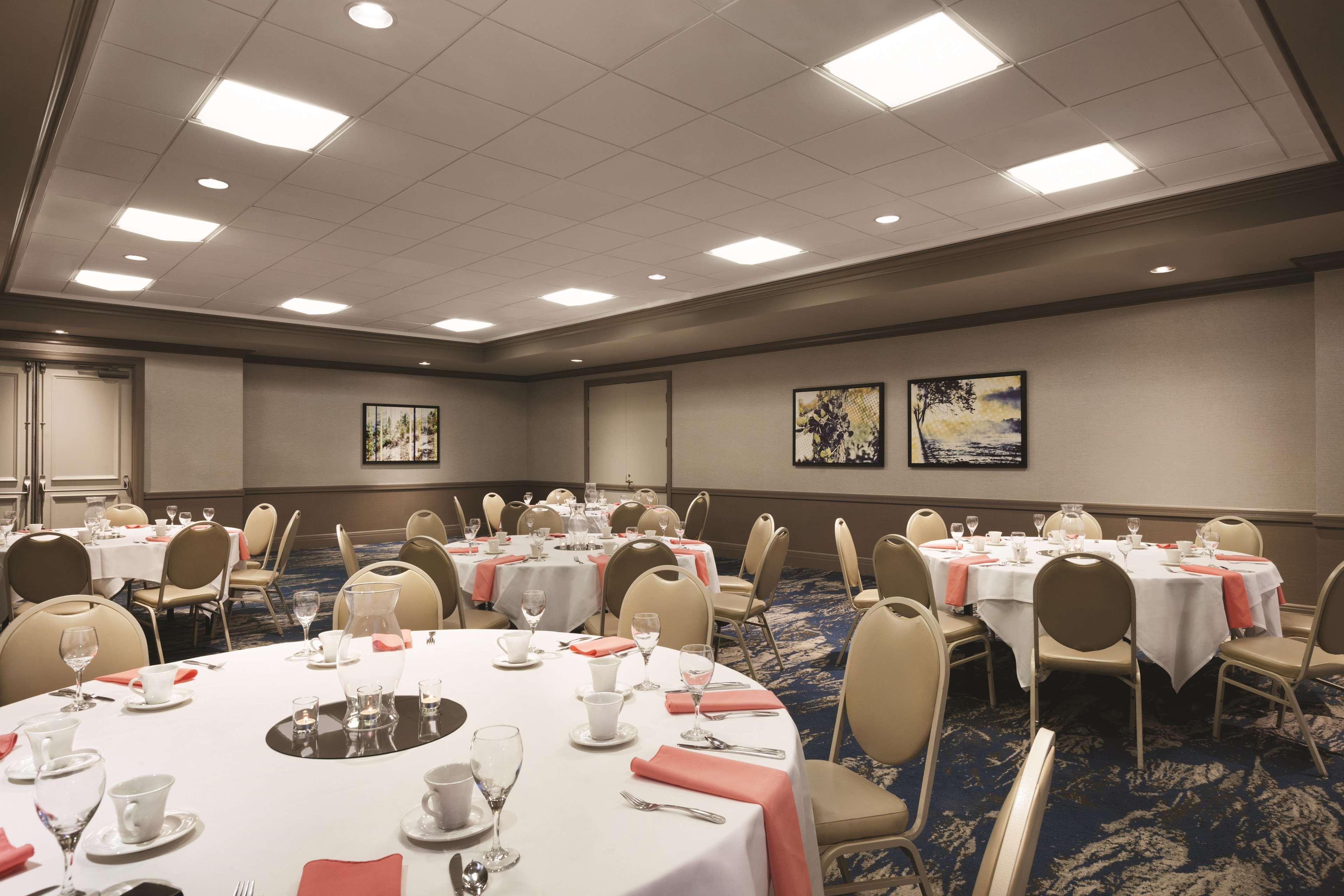 Embassy Suites By Hilton Brea - North Orange County Extérieur photo